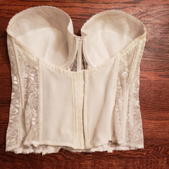 Corset bra with lace and low back size 42c - Picture 3 of 4